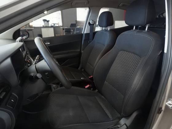 HYUNDAI HB20 1.0 12V FLEX EVOLUTION MANUAL HYUNDAI HB20 1.0 12V FLEX EVOLUTION MANUAL